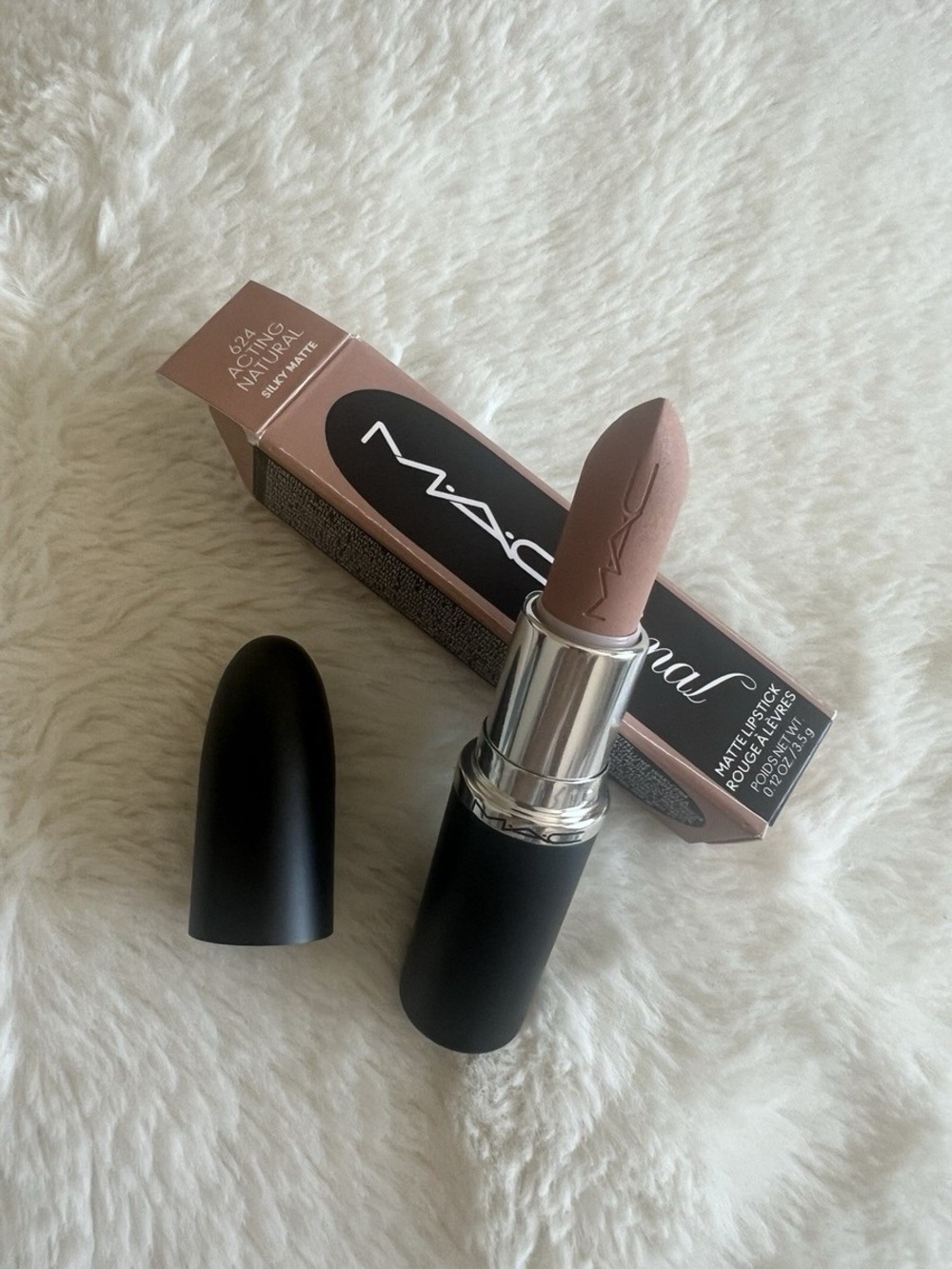 New! MAC Cosmetics ACTING NATURAL